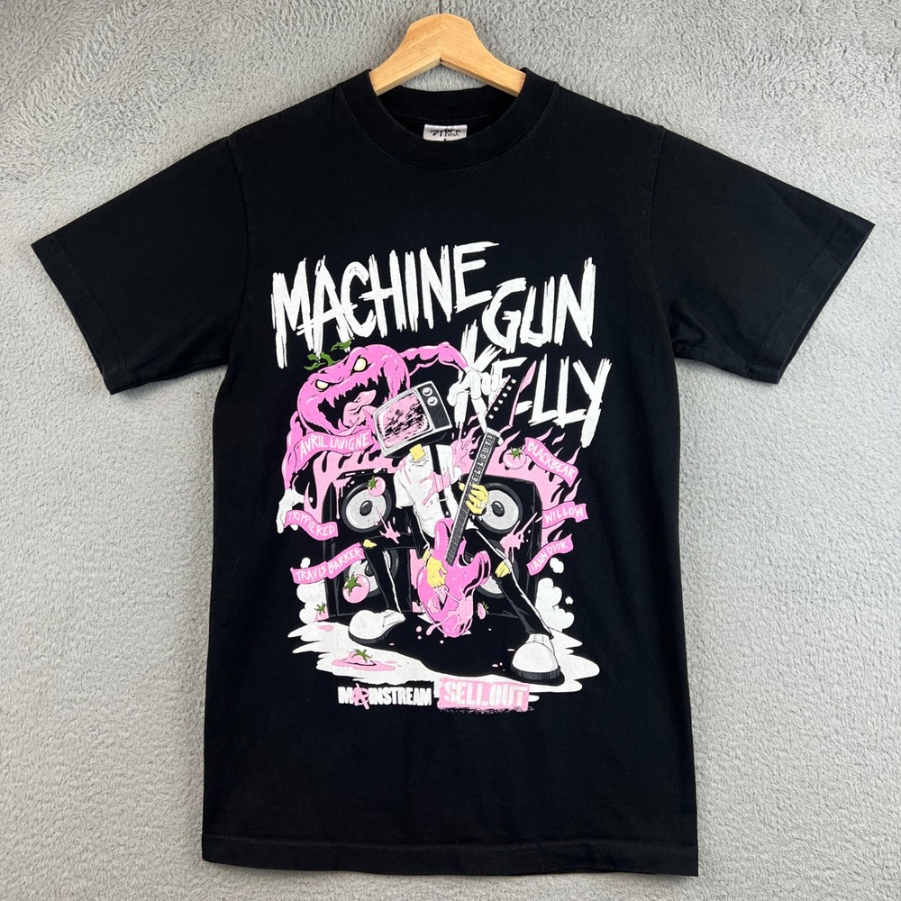 Machine Gun Kelly Mainstream Sellout 2022 Tour T-Shirt Shaka Wear Black Small